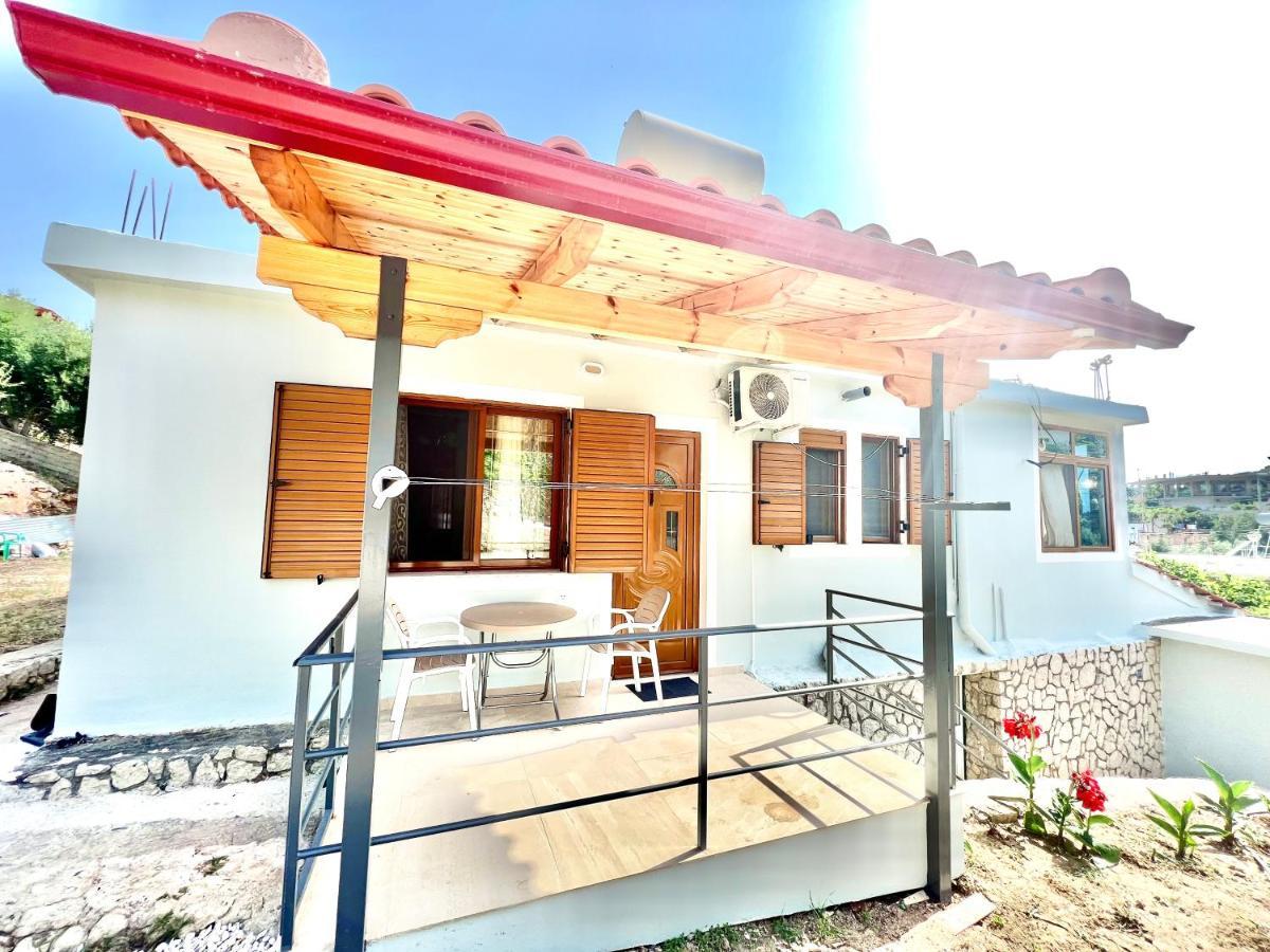 Coral Guesthouse Sarandë Buitenkant foto