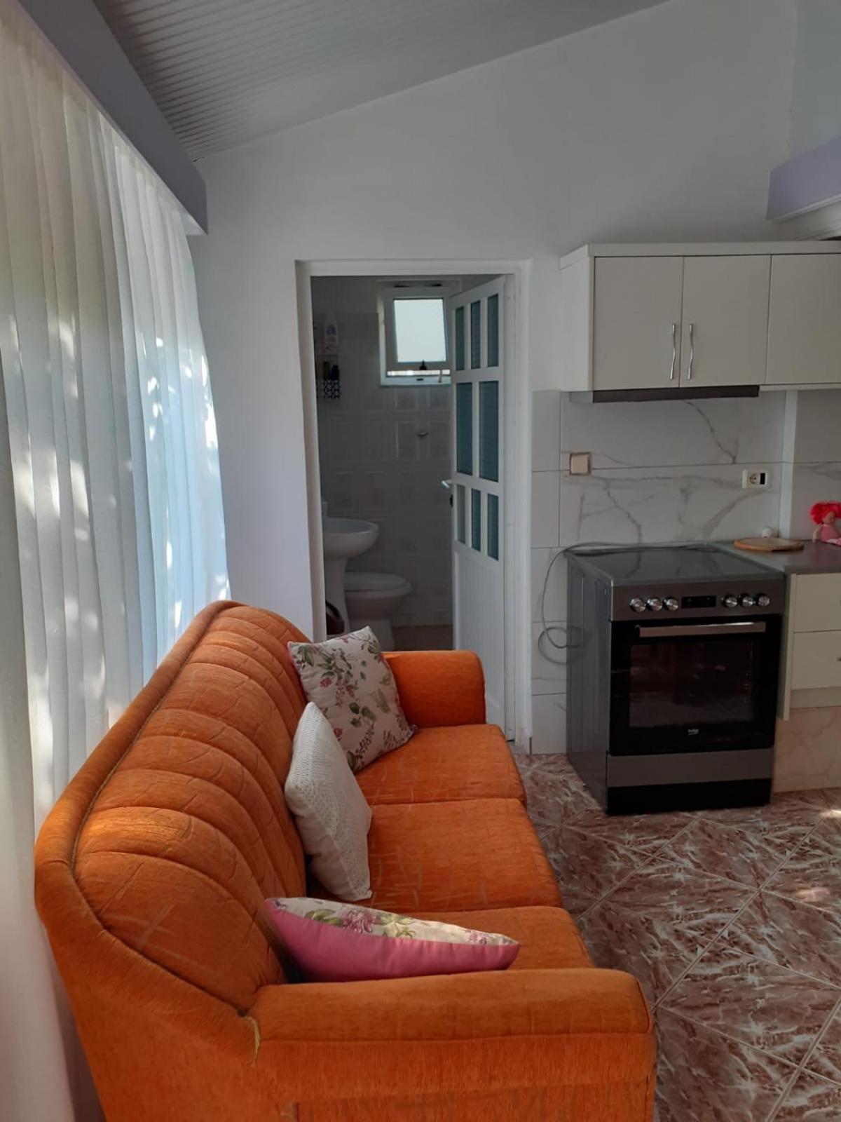 Coral Guesthouse Sarandë Buitenkant foto