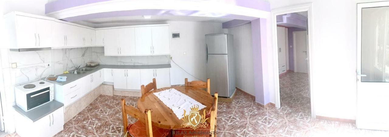 Coral Guesthouse Sarandë Buitenkant foto